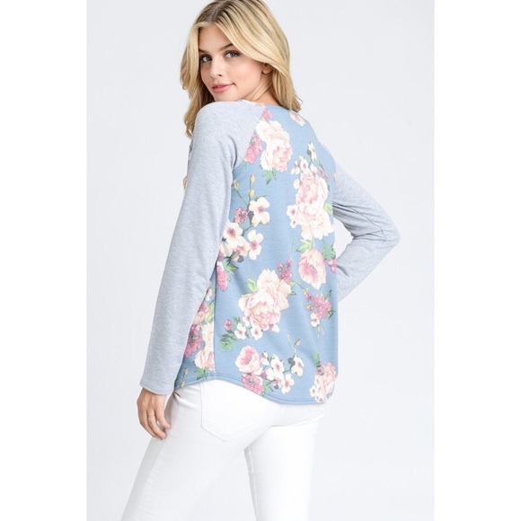 💙 Blue Floral Long Sleeved Top - Picture 3 of 6